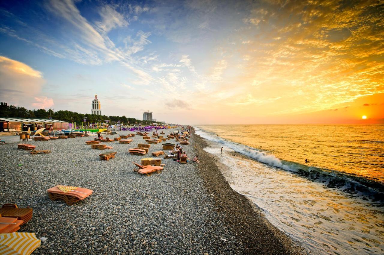 Sea ​​View In Orbi City บาทูมิ ภายนอก รูปภาพ