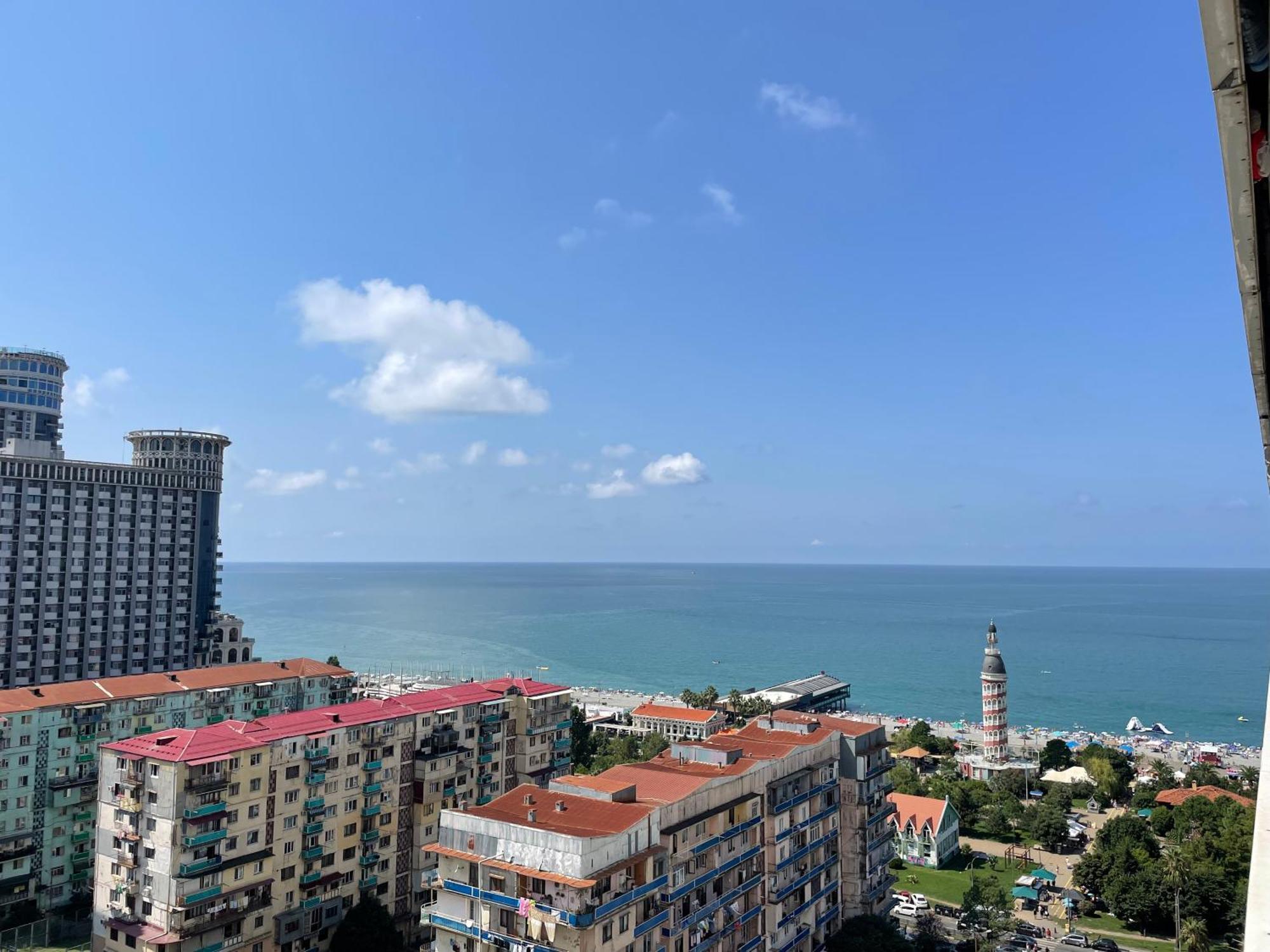 Sea ​​View In Orbi City บาทูมิ ภายนอก รูปภาพ