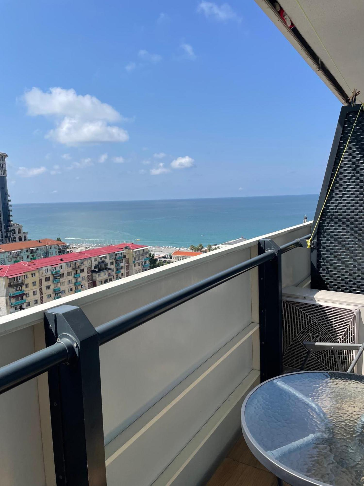 Sea ​​View In Orbi City บาทูมิ ภายนอก รูปภาพ