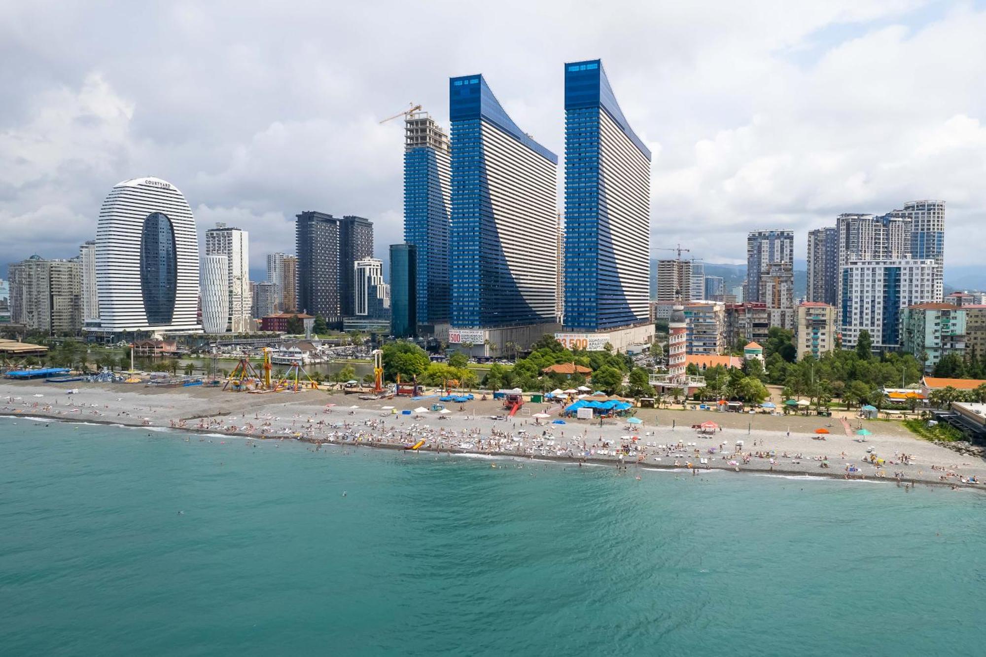 Sea ​​View In Orbi City บาทูมิ ภายนอก รูปภาพ